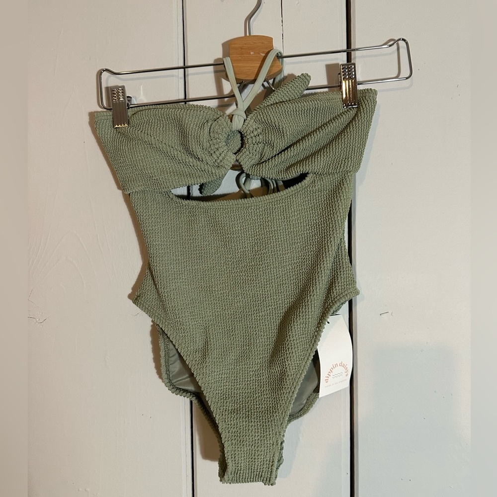 Dippin Daisies Wave Rider Suit